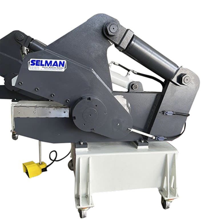 SELMAN METAL MAKİNA'DAN HURDA KESME MAKASI