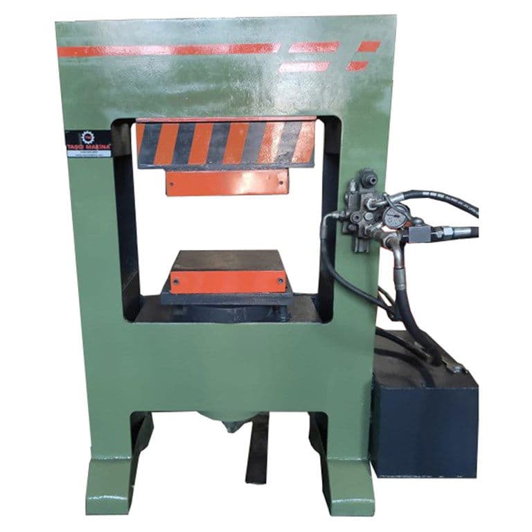 TAŞÇI 60 TON ISI TABLALI KAUÇUK PRES 