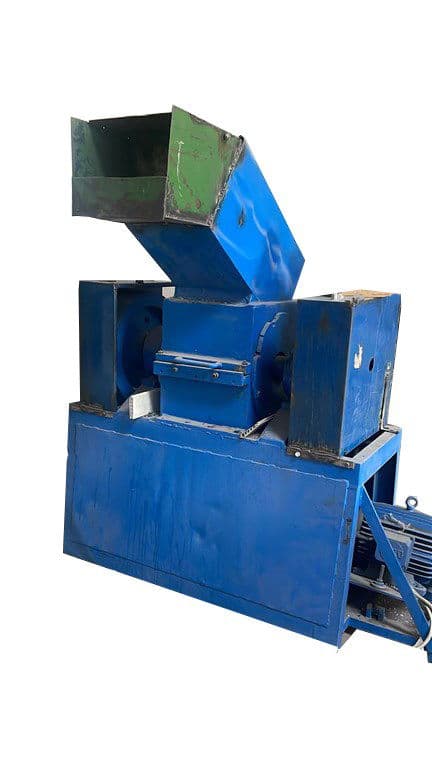 TURSAN PLASTİK KIRMA MAKİNASI