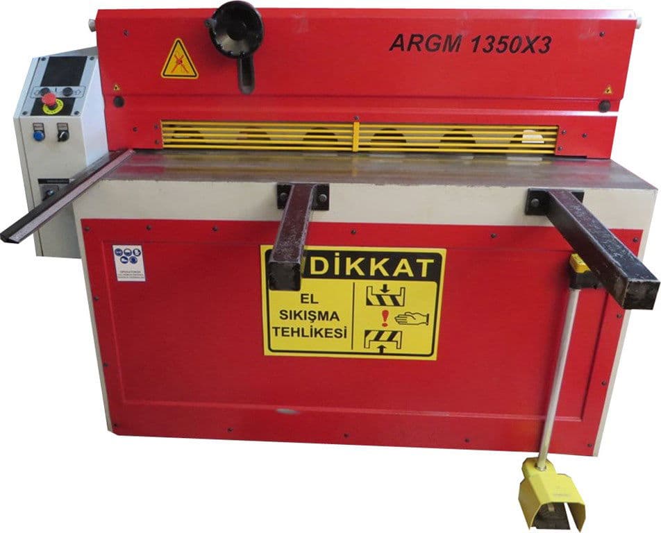 ARGM 1350X3MM Redüktörlü Giyotin Makas Sıfır Ayarında