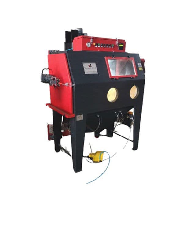 SK SEPETLİ VAKUMLU KABİN KUMLAMA MAKİNESİ